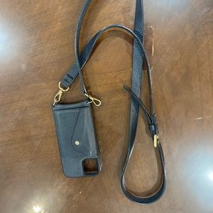Bandolier iPhone 11